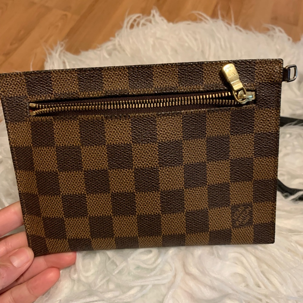 Authentic Louis Vuitton Ebene Clifton pouch